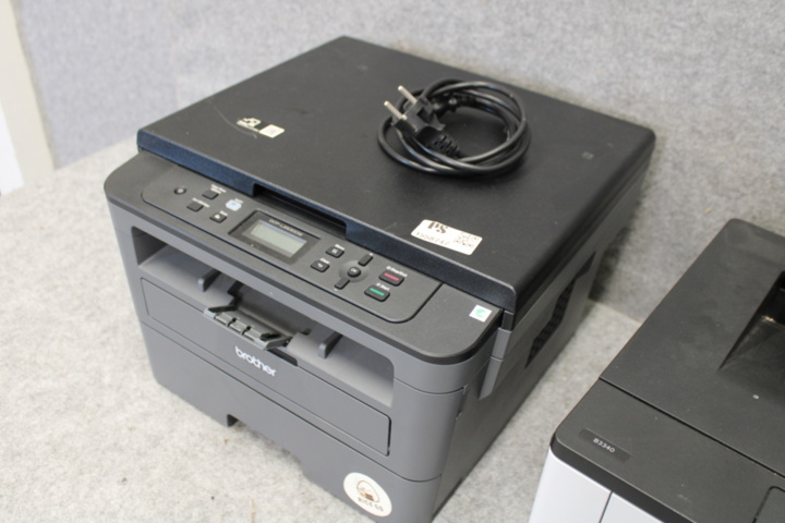 1558747-4 Två skrivare (Brohter & Lexmark)