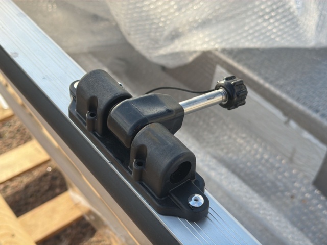 1605810-15 Aluminiumbåt 3,8m | För 4 personer | Lyfco