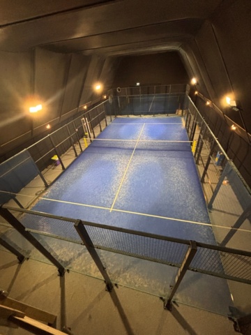 1408057-3 Complete padel court with accessories - World Wide Padel