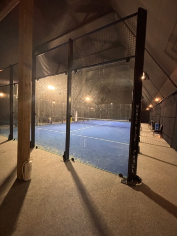 1408057-5 Complete padel court with accessories - World Wide Padel