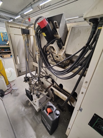 1605811-22 CNC-Svarv Daewoo Puma 200B -1998