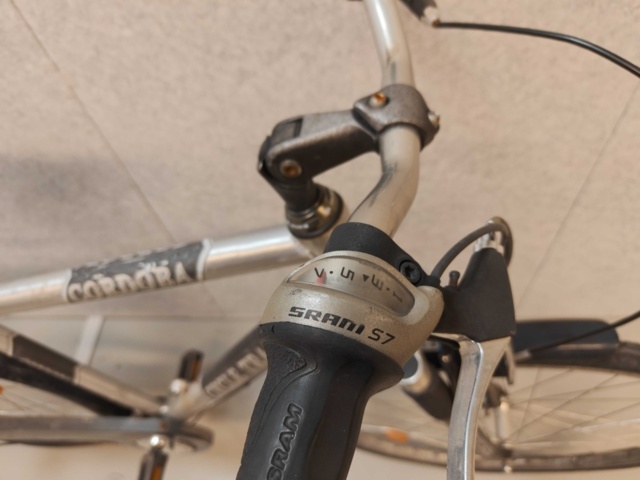 1485840-13 Cyklar med service- och reparationsbehov, 10st