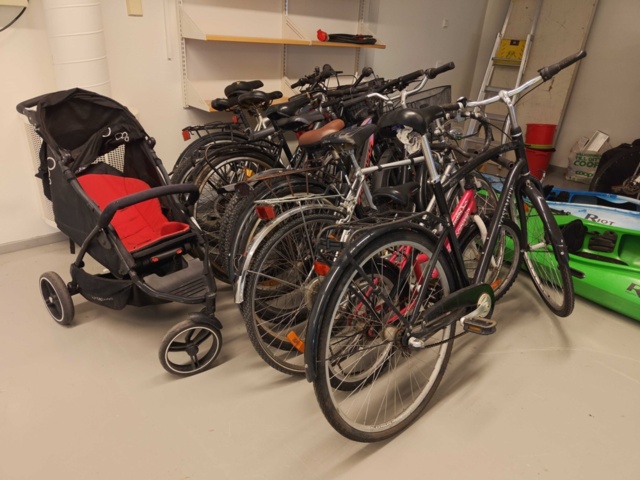 1485840-1 Cyklar med service- och reparationsbehov, 10st