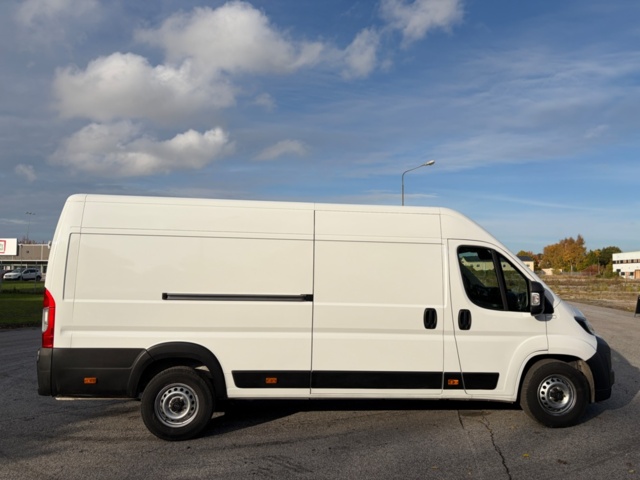 1531351-4 Opel Movano Van 3.5t 2.2 CDTI Manuell, 140hk, 2024 - 3083 mil