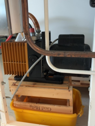 1549159-5 Labratorieutrustning - Büchi Rotavapor R-200 med värmebad, Hemle centrifug och Edwards vakuumpumpar