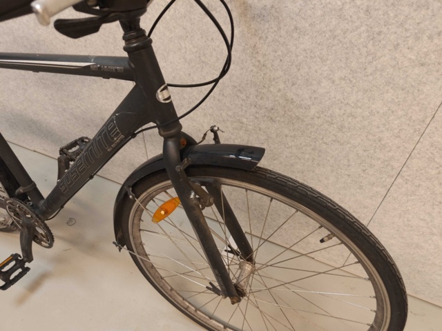 1485841-48 Cyklar med service- och reparationsbehov, 10st