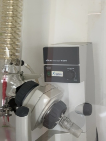 1549159-10 Labratorieutrustning - Büchi Rotavapor R-200 med värmebad, Hemle centrifug och Edwards vakuumpumpar
