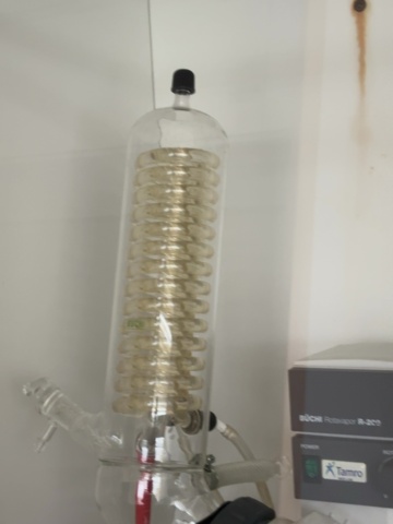 1549159-11 Labratorieutrustning - Büchi Rotavapor R-200 med värmebad, Hemle centrifug och Edwards vakuumpumpar