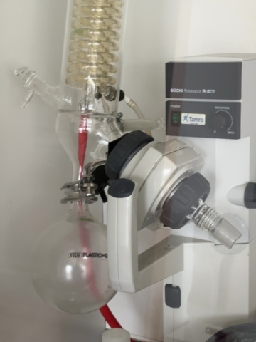 1549159-12 Labratorieutrustning - Büchi Rotavapor R-200 med värmebad, Hemle centrifug och Edwards vakuumpumpar