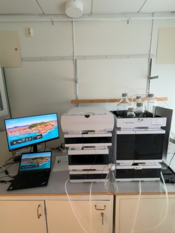1549160-1 HPLC-system med dator och skärm – Agilent Technologies 1260 Infinity II
