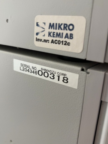 1549161-15 HPLC/UHPLC-system med dator – Shimadzu Prominence UFLC XR
