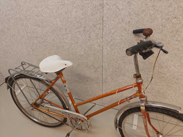 1485842-10 Cyklar med service- och reparationsbehov, 12st