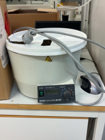1549163-11 Laboratorieutrustning – magnetomrörare, värmeutrustning och Eppendorf MiniSpin