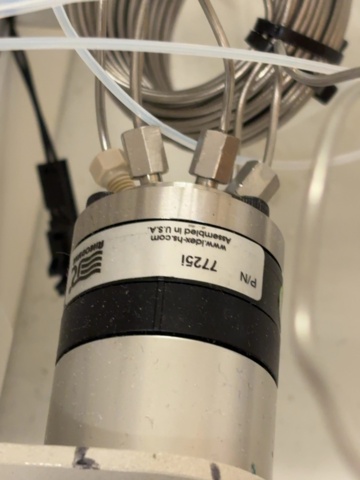 1549165-9 HPLC-system – VWR Hitachi Chromaster med laptop