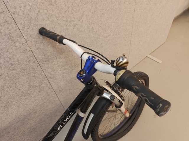 1485842-63 Cyklar med service- och reparationsbehov, 12st