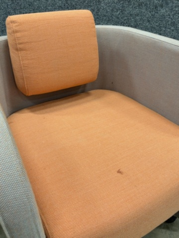 1605895-6 2 st Fåtölj COMFY Med hjul, ulltyg, silvergrå/laxrosa