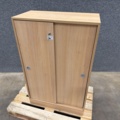 1605927-3 Skåp QBUS Låsbara skjutdörrar 1252x800x400 mm, ek