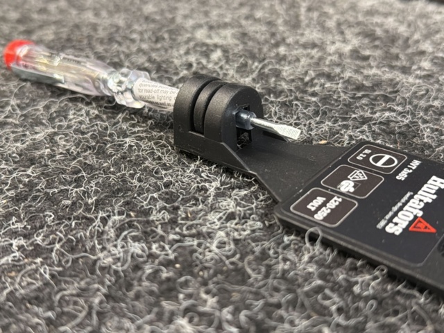 1606247-5 10 st Testmejslar Hultafors 448105 HVT 3x65mm120x250 volt