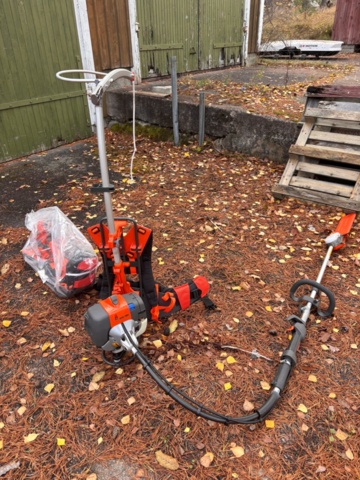 1408059-1 Röjsåg med tillbehör - Husqvarna 535FBX