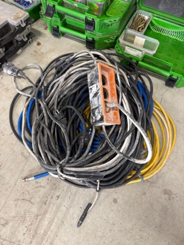 1600324-4 Sortimentboxar och elkabel