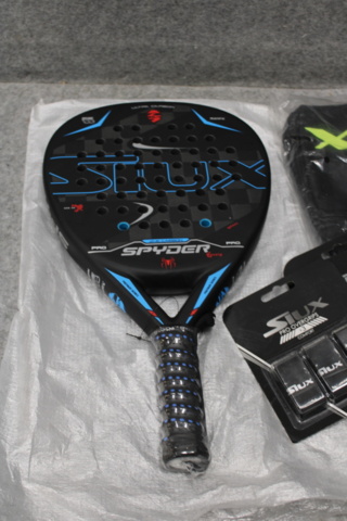 1558761-3 Padelrack Siux Spyder 24K carbon with tape and case