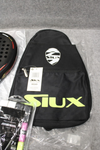 1558763-5 Padelrack Siux 3K Carbon incl. case and tape