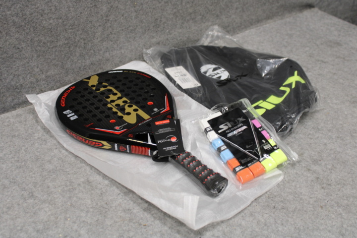 1558764-3 Padelrack Siux Genesis Hybrid inkl fodral och tejp