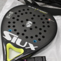 1558766-8 Två padelrack, ryggsäck och grepptejp