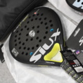 1558767-5 Två padelrack, ryggsäck och grepptejp