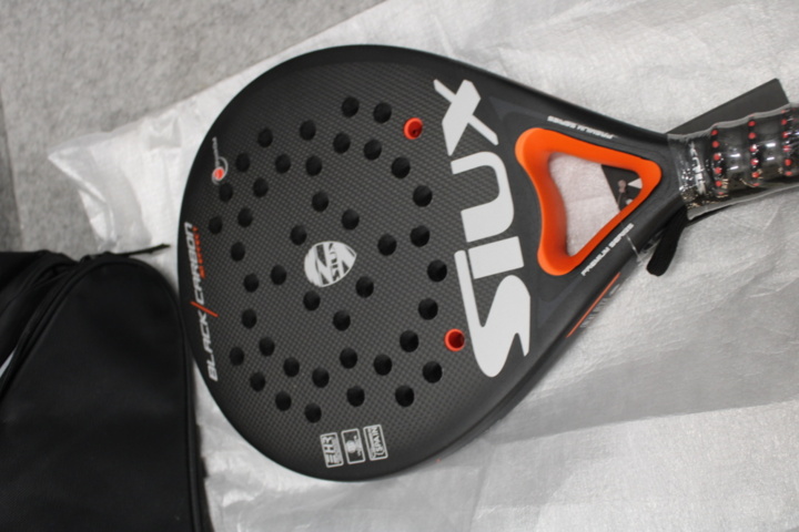 1558771-6 Två padelrack Siux inkl ryggsäck