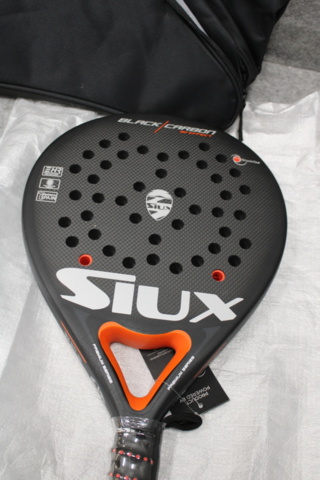 1558771-7 Två padelrack Siux inkl ryggsäck