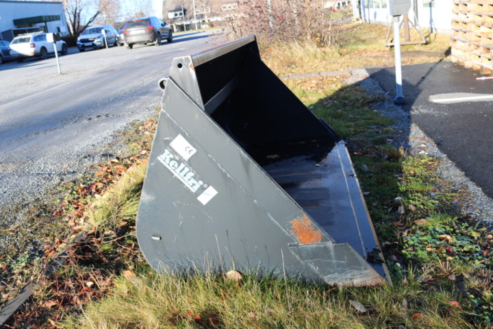 1515343-2 Snöskopa/Jordskopa Kellfri SST24. Trimafäste.