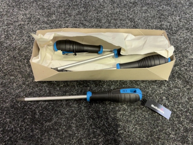 1607589-2 10 pcs Pozidriv screwdriver PZ 3 x 150