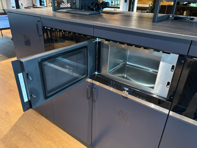 1548290-2 Integrerade mikrovågsugnar x2 enheter - Siemens 'SS-42AS'