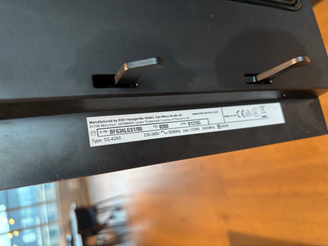 1548291-3 Integrerade mikrovågsugnar x2 enheter - Siemens 'SS-42AS'