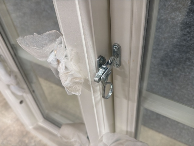 1604886-6 Öppningsbart fönster trä 8x8, vit