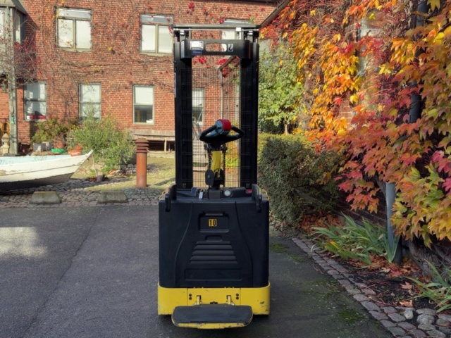 1531354-3 Electric pallet stacker - Hyster S1.5S - Year model 2010 - 1,500 kg