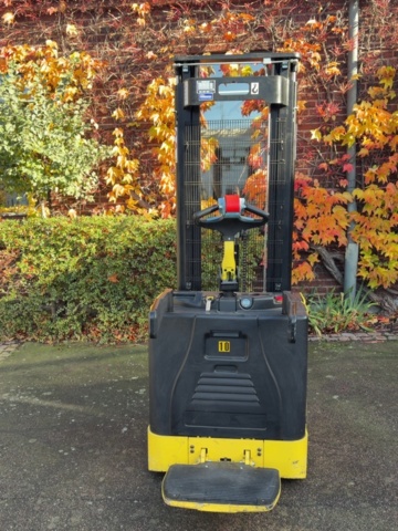 1531354-8 Electric pallet stacker - Hyster S1.5S - Year model 2010 - 1,500 kg