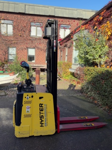 1531354-9 Electric pallet stacker - Hyster S1.5S - Year model 2010 - 1,500 kg