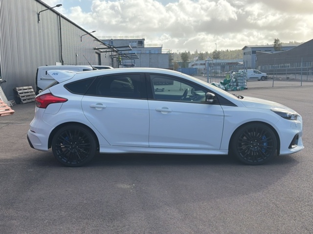 1608527-6 Ford Focus RS Manual, 350hp -2017