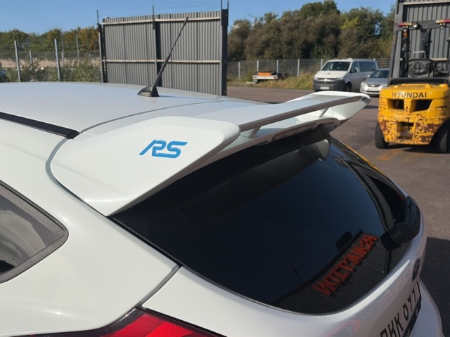 1608527-30 Ford Focus RS Manual, 350hp -2017