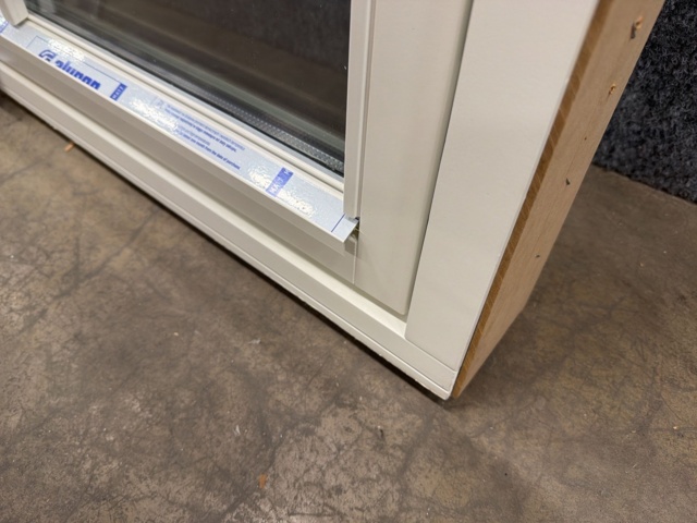 1608375-4 Vridfönster 3-glas 10x8, vit