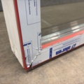 1605684-3 Fast fönster 3-glas 20x16, röd utsida, vit insida - träfönster