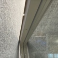 1605684-10 Fast fönster 3-glas 20x16, röd utsida, vit insida - träfönster