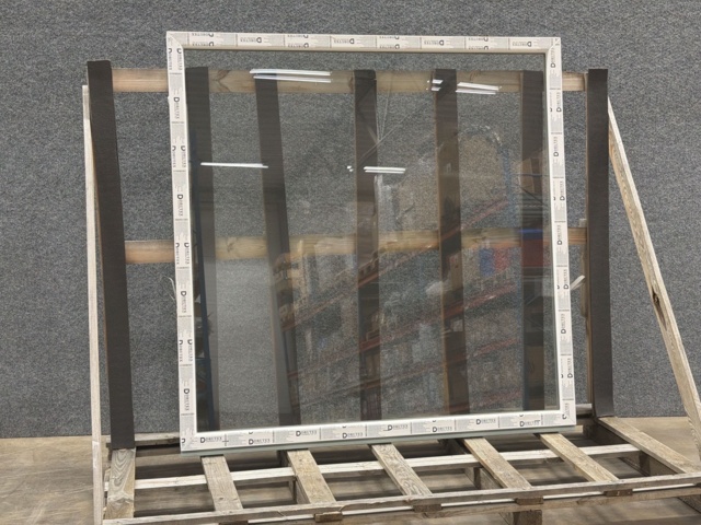 1605687-1 Fast fönster PVC 1780x1780, vit