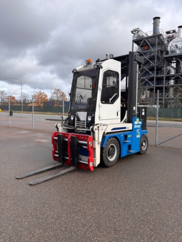 1444821-1 Eltruck – Semax P35L-E med gaffelaggregat