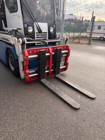 1444821-4 Eltruck – Semax P35L-E med gaffelaggregat