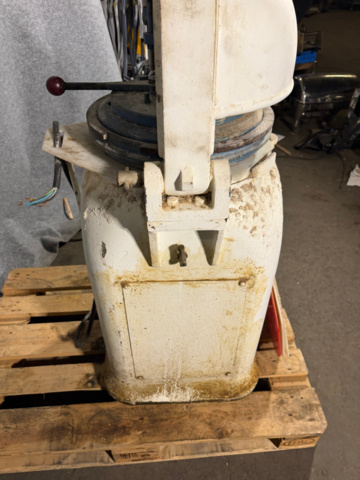 1566757-6 Bullpress