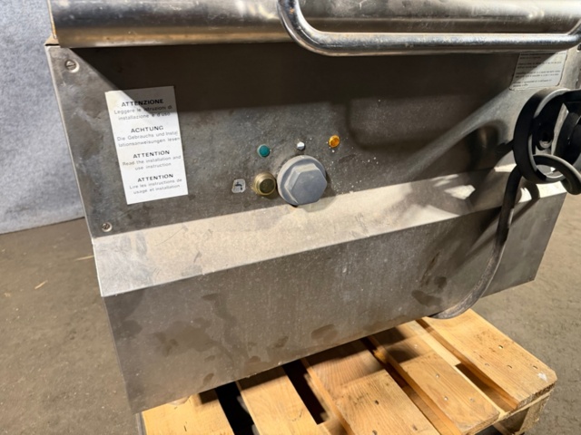 1566752-5 Stekbord med lock