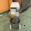 1566759-2 Planetmixer med kittel och visp